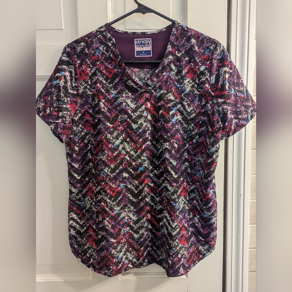 Scrub top - Picture 1 of 3